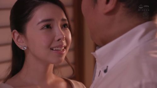 「もっとエッチなコトして…」美人お姉さんが妻子ある男性と不倫旅行で種付けプレス