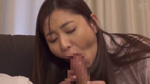 ＜美人妻中出しNTR＞美人奥さんが夫にバレんように不倫相手と濃厚中出しプレイ