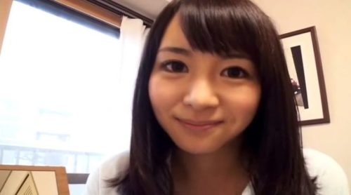 「エッチ好きなのっ♪」黒髪癒し系お姉さんが複数の男性達と乱交SEX