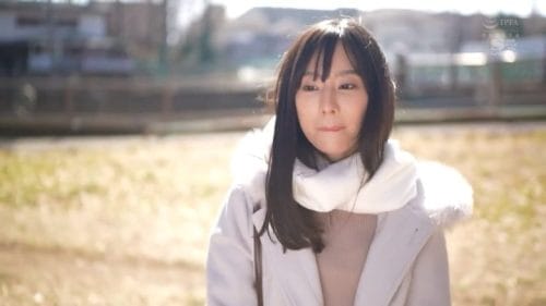 【広瀬蓮】まだ初々しい感じが残る童顔お姉さんがAVデビュー