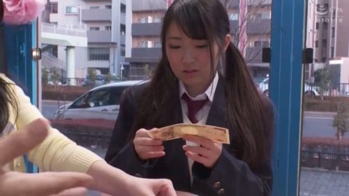 ＜MM号×JK×中出し性交＞賞金に目が眩んだ現役JK女の子がMM号内でパイパンマンコに無許可中出しプレイｗ