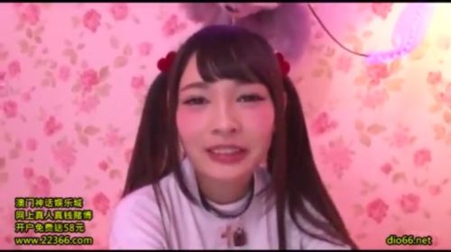 【跡美しゅり】童顔でパイパン女の子と禁断中出しSEX