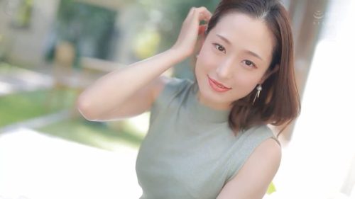 ＜美人妻×素人アダルト撮影＞美人で癒し系奥さんが夫に内緒で禁断NTR性交