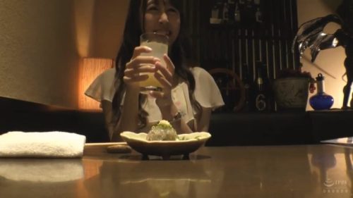 「今日は酔っちゃう❤」某SNSで見付けた童顔お姉さんと居酒屋デートの後はビジホで即ハメ成功ｗ