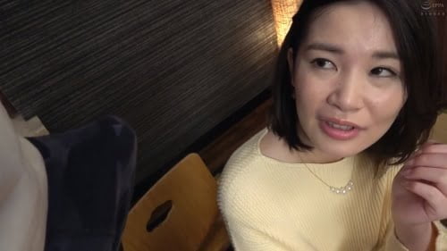 ＜素人奥さん×NTR＞美人で清楚系奥さんが欲求を解消する為に他人棒で喘ぎイキｗ