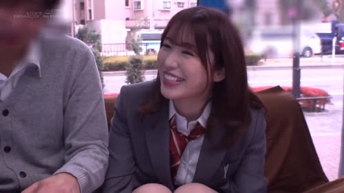 【泉りおん】＜MM号×現役JK×NTRレイプ＞童顔で可愛いJKカップルを街頭でゲットしMM号に連れ込み彼氏を外に出し激カワ彼女をNTR