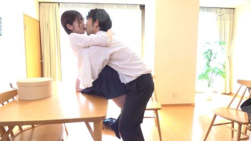 ＜童顔JK×淫行＞僕はクラスで一番可愛いJKを部屋に連れ込み一生脅すために盗撮カメラを仕掛けハメ撮りSEX