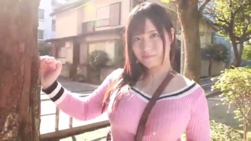 ＜美人大学生お姉さん×AVデビュー＞異常に発育したJカップの現役大学生のお姉さんを妊娠覚悟でナマ中出しでAVデビュー