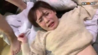 【吉良りん】華奢な身体の真面目なお姉さんが彼氏の悪友たちに輪姦レイプされる始末