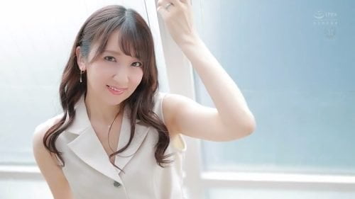 【坂井希】「緊張しております❤」さすが言葉使いが最高級過ぎる元国際線のCAの４５歳の現役奥さんがAVデビュー
