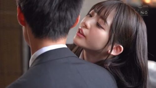 【槙いずな】「先生…❤」僕はクラスで一番可愛いJKに何度も言い寄られ誘惑に負けラブホでエッチした事は誰にも言えない