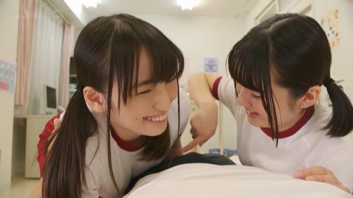 【小泉ひなた】「ビンビンだねっ❤」未成年の女の子二人が担任の教師を誘惑しハーレム性交