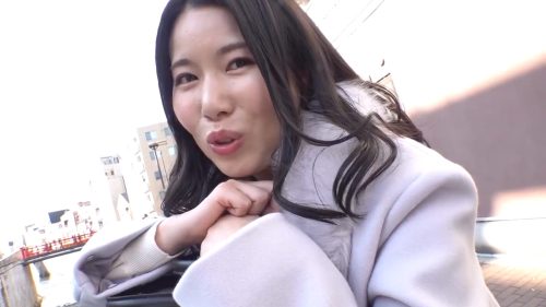 ＜人妻×撮影会＞「刺激が欲しくって❤」普段は家庭的な奥さんが刺激を求めアダルト撮影参加ｗ