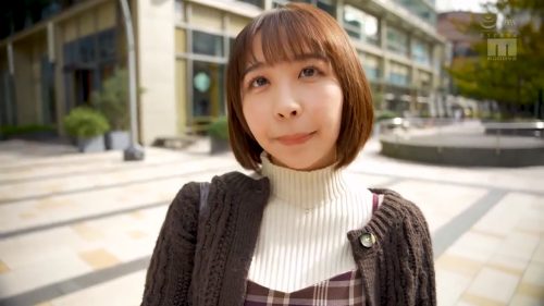 【宍戸里帆】＜美少女×デビュー作＞インテリでゆるカワな不思議ちゃんの現役女子大生20歳が笑顔の天使AVデビュー