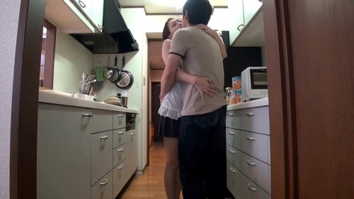 【柳田やよい･矢部寿恵】＜近親相姦×人妻＞お父さんが居ない間に新しい母とエッチな関係になった事は父はまだ知らない...