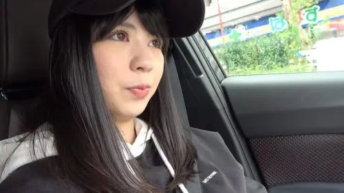 ＜巨乳素人お姉さん×中出し＞街中でダンスを撮影している女の子をナンパしてスタジオで濃厚SEX！