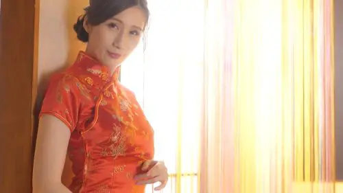 【JULIA】＜エステ×隠語×手コキ射＞規格外の爆乳お姉さんが接客してくれる噂のメンズエステサロンでねっとり骨抜きされた僕