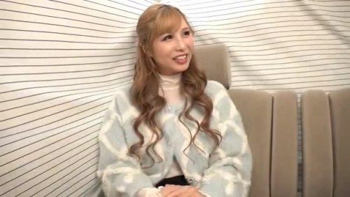 《エロ動画×素人･ギャル妻》旦那はジムトレーナーという高身長ギャル妻をナンパで誘い出しパイパンの素顔を暴き中出しした興奮のホテル