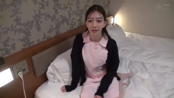 《エロ動画×素人･ナース》ガチナンパした天使ナースに介抱されフル勃起！白衣の奥にズブリとハメ倒す限界中出しSEX！