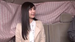 《エロ動画×素人・人妻》モデル級の美貌を持つ一児の母をロケ車で誘惑…そのままホテルへ連れ込み極上の中出し密会