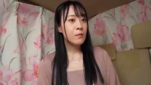 《エロ動画×素人･人妻》ナンパした四十路の専業主婦の人妻が旦那とは数ヶ月に一回しかレスで欲求不満すぎてロケ車からそのままホテルインした件