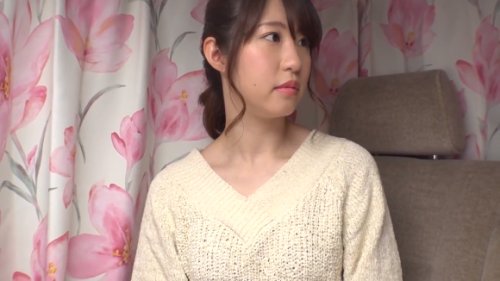 《エロ動画×素人・人妻》地主の妻である美人幼な妻をロケ車でナンパしてホテルに連れ込み生中出ししちゃう件