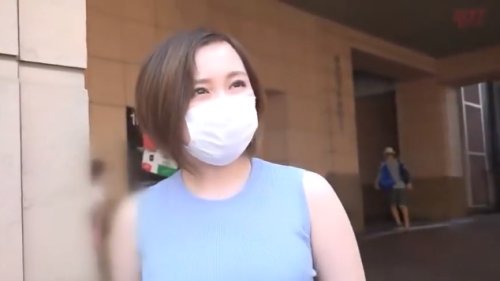 《エロ動画×素人･人妻》三軒茶屋の高級セレブな爆乳妻がセックスレスで欲求不満だから電マでイカせてそのままホテルインした件