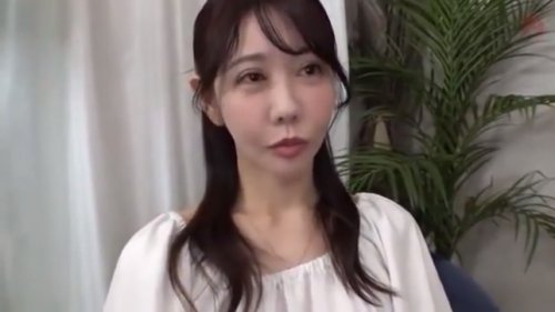 《エロ動画×素人･人妻》セックスレスで欲求不満な巨乳人妻がバイブ責めでイキまくりパイパンマンコに濃厚中出し