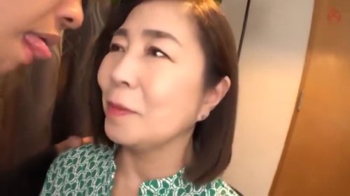 《エロ動画×熟女･素人》欲求不満に狂いかけ素人熟女がAVデビューの果てに長年の枯渇を激しくイキ狂い解放